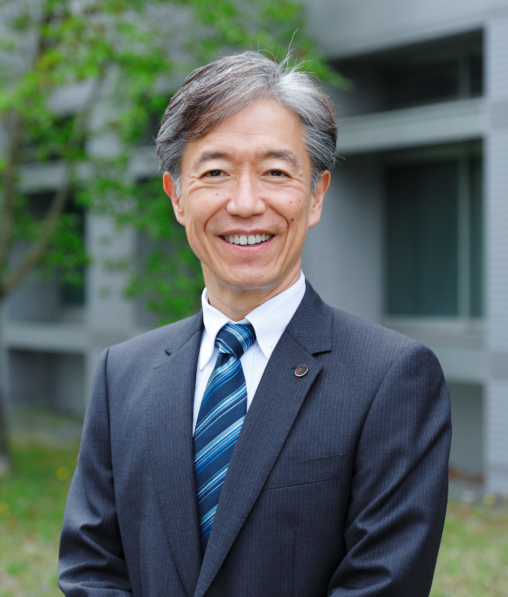 画像：学長 塩﨑