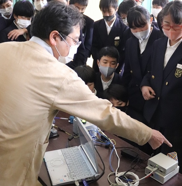 生駒市内の中学生を対象に出前授業を開催(2020/10/30~2021/1/15)