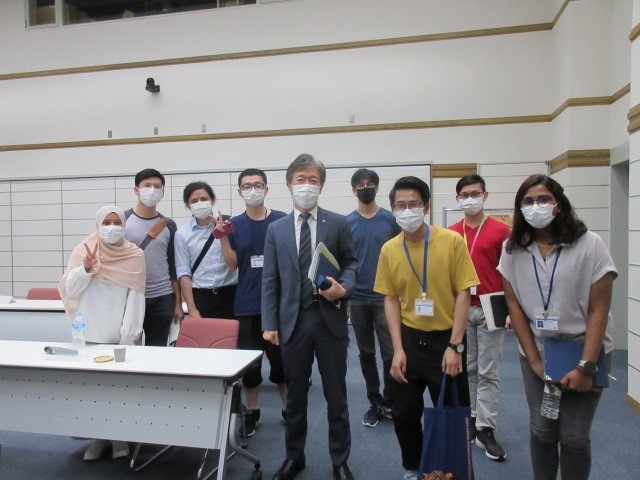「学長と学生との懇談会」を開催(2021/10/11,12)