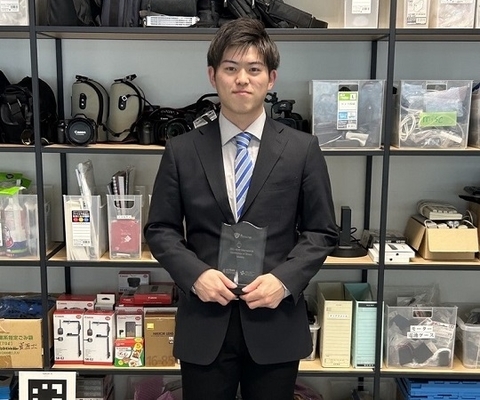 情報基盤システム学研究室の福田 匠さん(博士前期課程2年)が、国際会議IEEE(SM'23)においてBest Paper Awardを受賞
