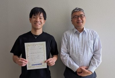 量子物理工学研究室の宮﨑 慧一郎さん（博士後期課程1年）が第19回日本セラミックス協会マテリアル・ファブリケーション・デザイン研究会においてキャラクタリゼーション奨励賞を受賞