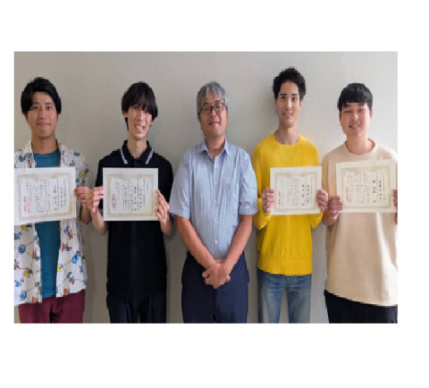 量子物理工学研究室の藤井 愛朗さん（博士前期課程2年）、本條 悟史さん（博士前期課程2年）、権田 樹さん（博士前期課程1年）、林 尚輝さん（博士前期課程1年）が応用物理学会 量子エネルギー変換研究会 第3回研究会 兼 第36回次世代先端光科学研究会において講演奨励賞および若手奨励賞を受賞 