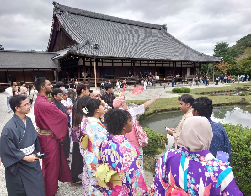 留学生見学旅行を実施(2025/10/19)