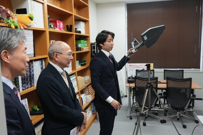 外務省 三澤政府代表/特命全権大使(関西担当)が本学を視察(2026/2/24)