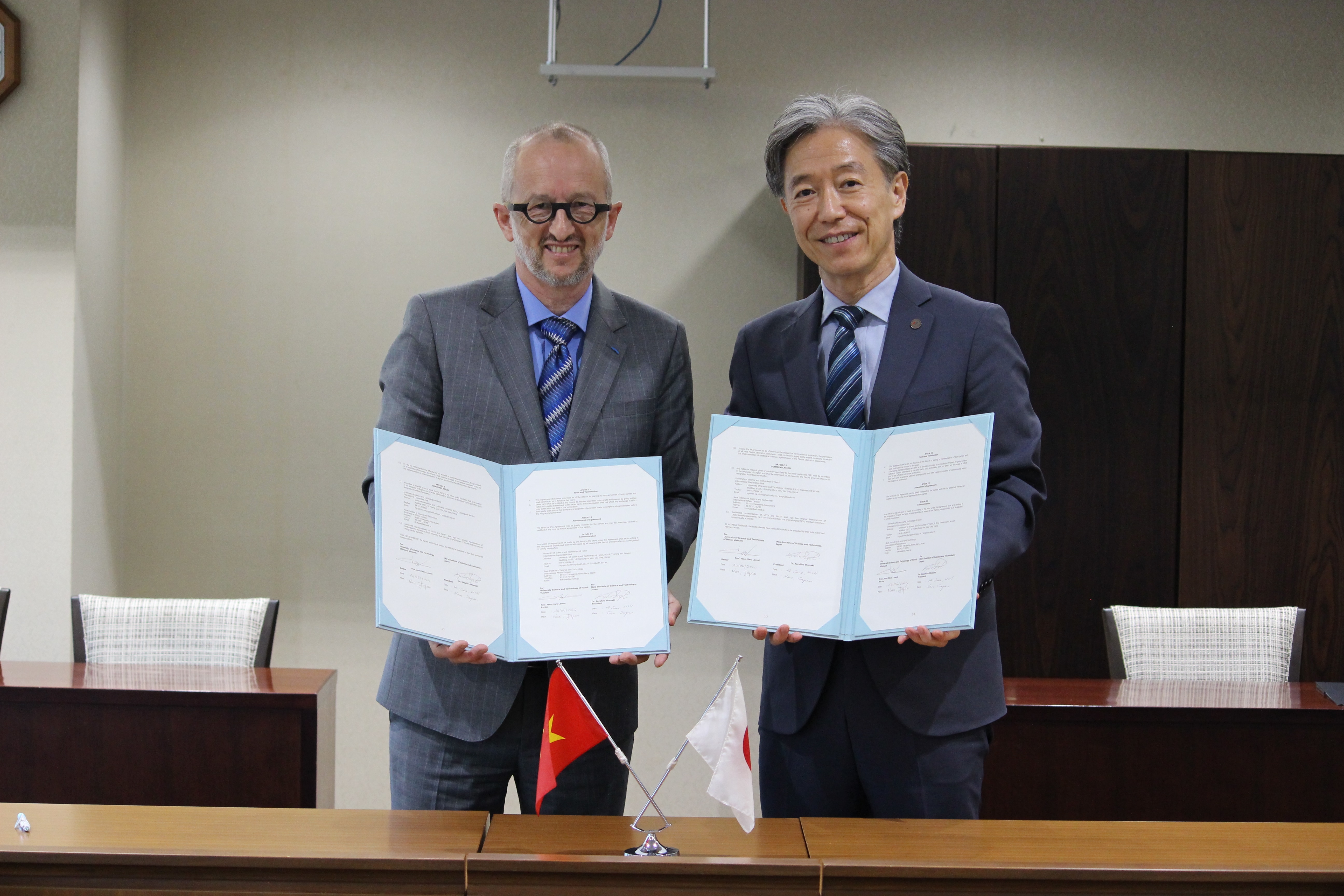 ハノイ科学技術大学の学長が本学を訪問（2024/6/14）